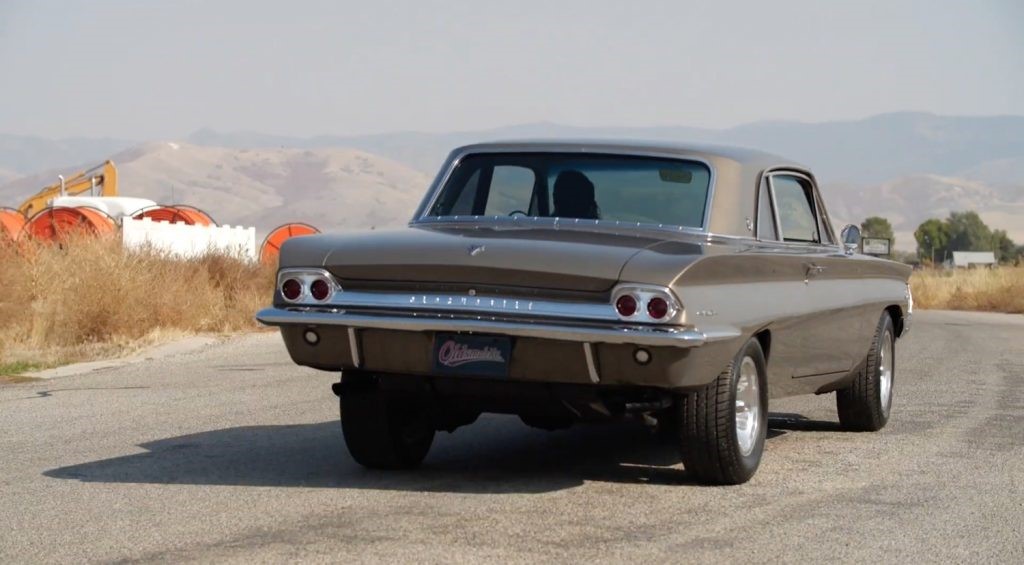 æ¹ååï¼ç¨æç1962å¹´Oldsmobile Cutlass F-85çä¸å»å¾éå©